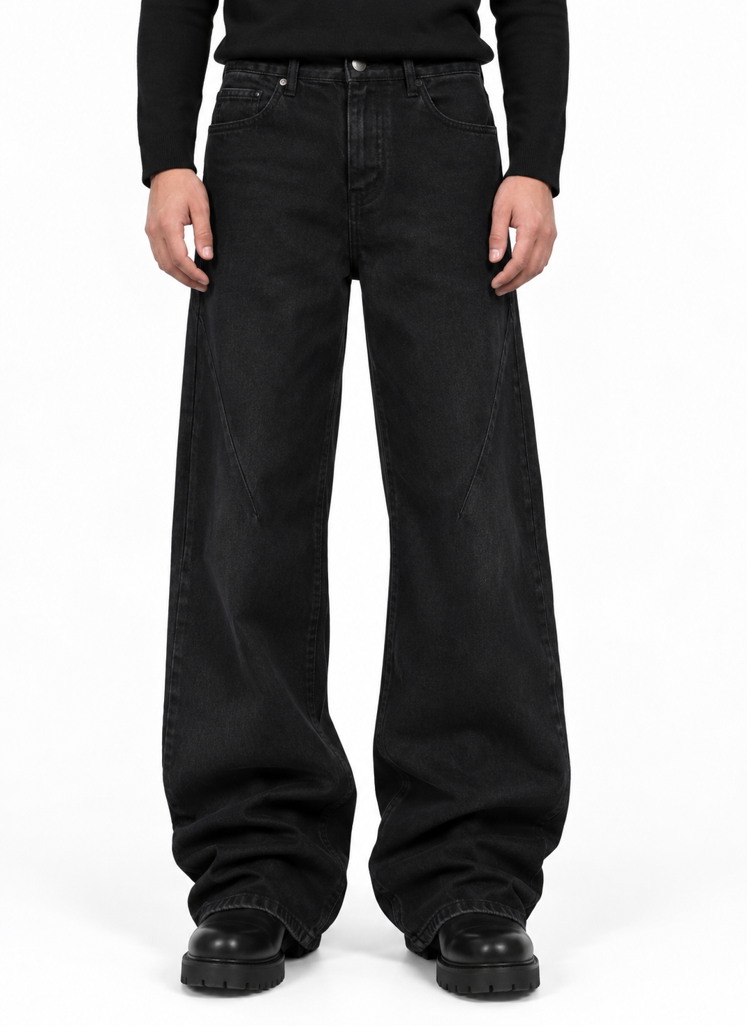 Meridian Bootcut black on model